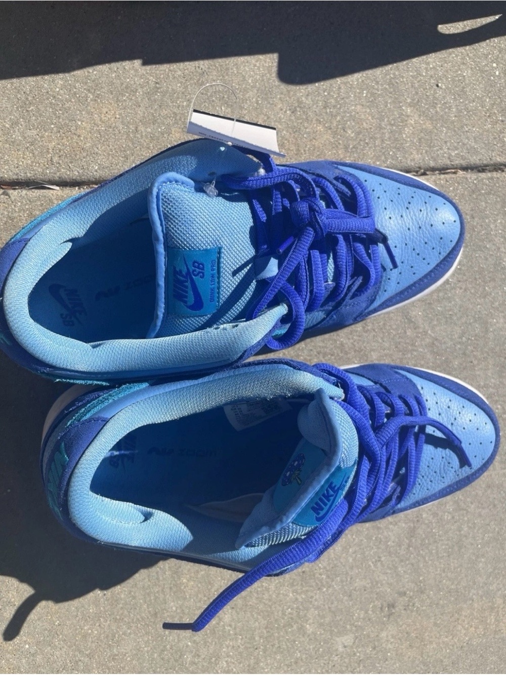 Nike SB Dunk Low Blue Raspberry Size 10 - Picture 2 of 5